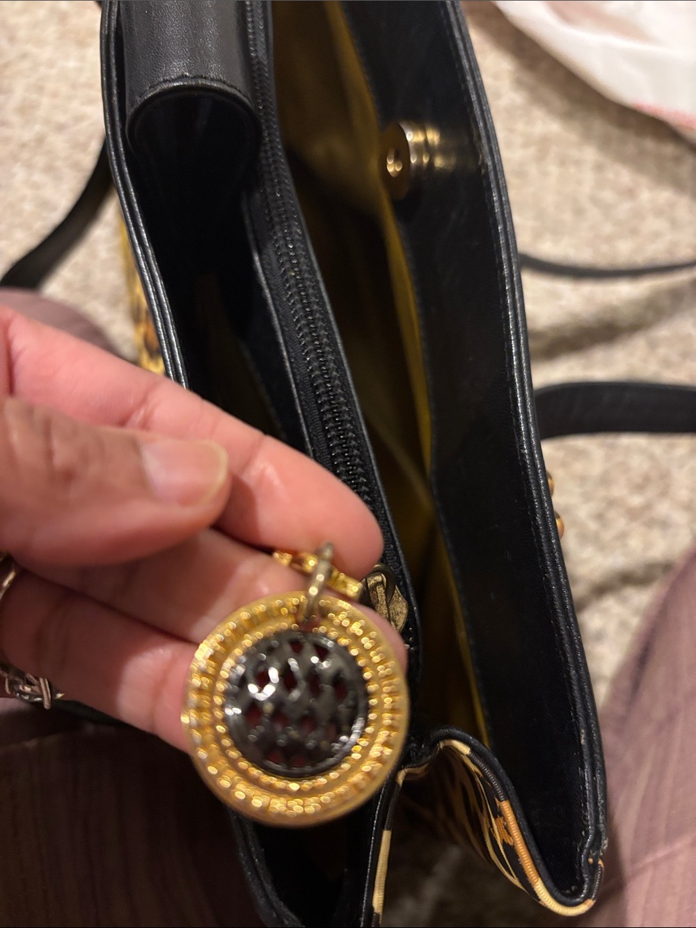 Women's Black and Gold  Gianni Versace Tote Bag - Picture 8 of 8